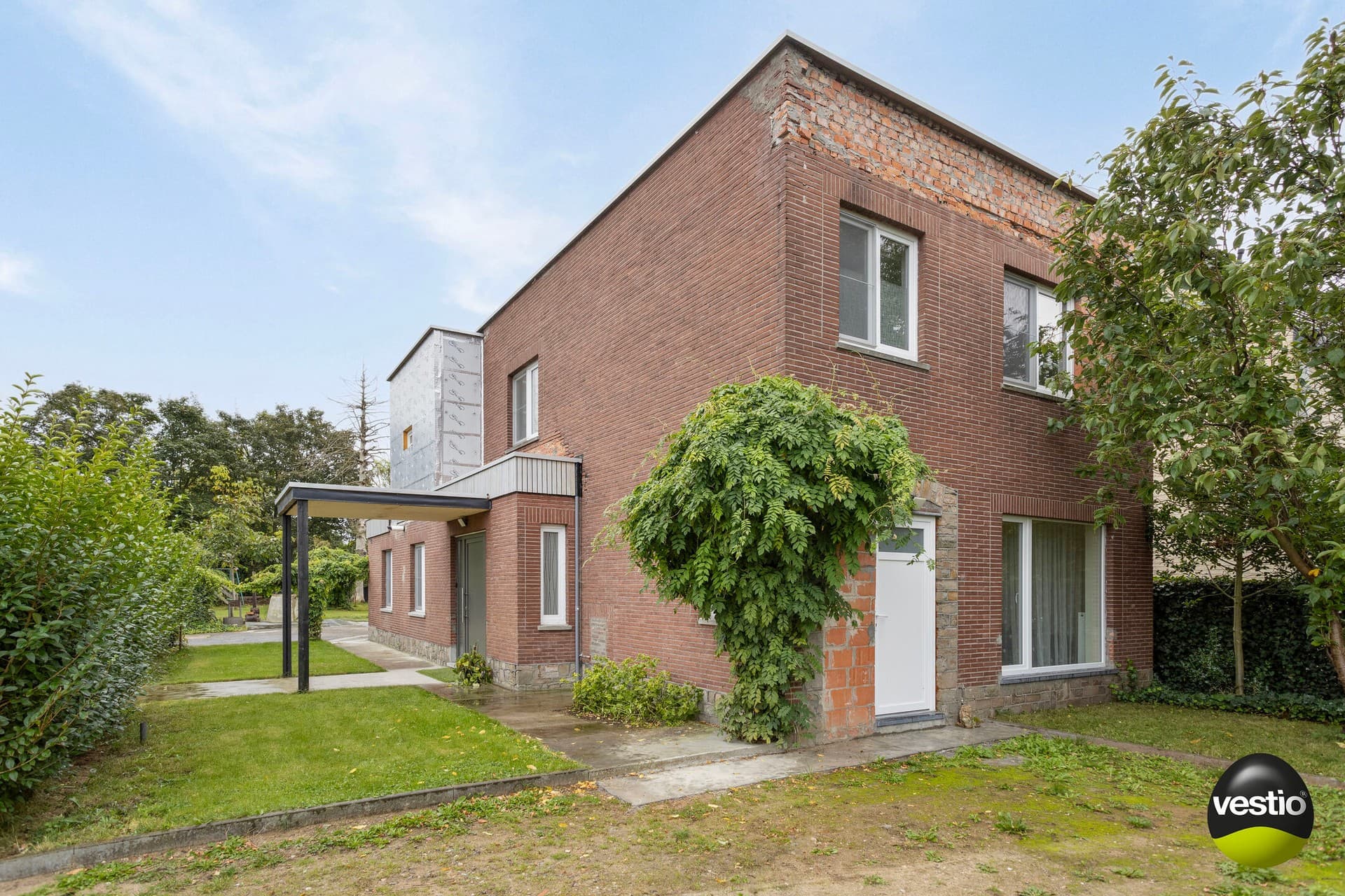 Gerenoveerde woning met 3 slaapkamers.