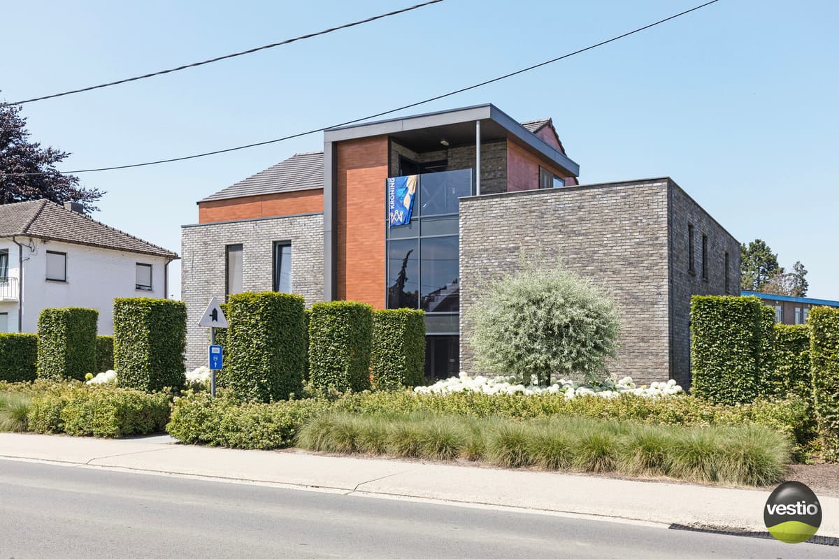 DUPLEX APPARTEMENT VAN 183M² MET 5 SLAAPKAMERS NABIJ CENTRUM TONGEREN.